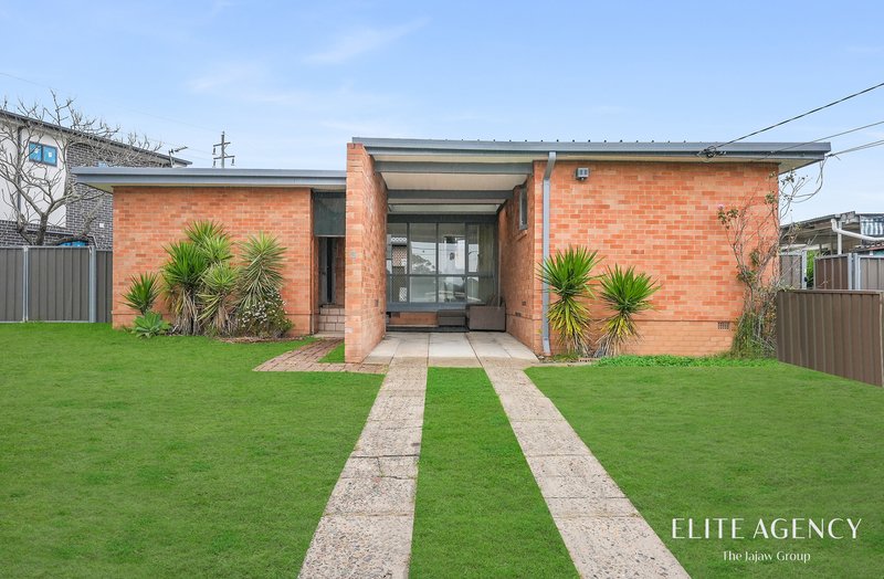 3 & 3a Riddell Cresent , Blackett NSW 2770