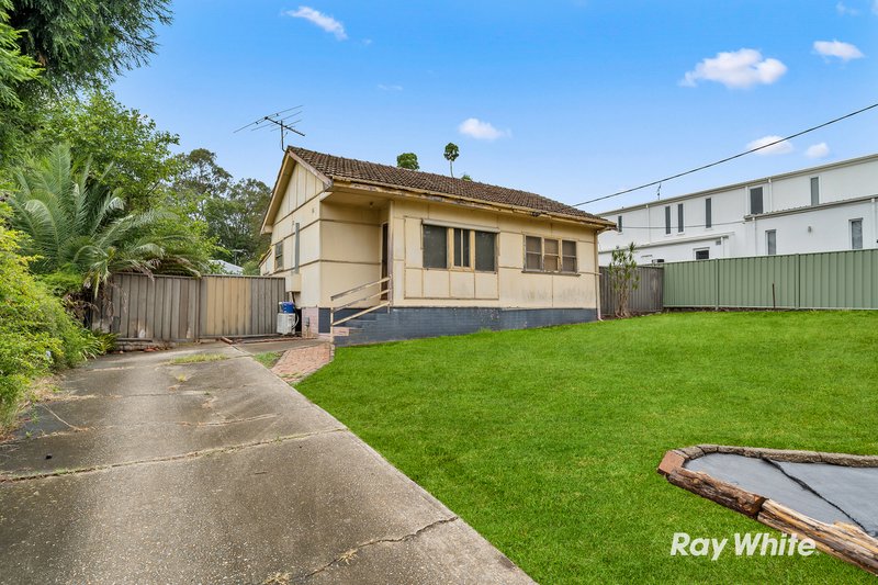 Photo - 3, 5 & 7 Fox Hills Crescent, Toongabbie NSW 2146 - Image 7