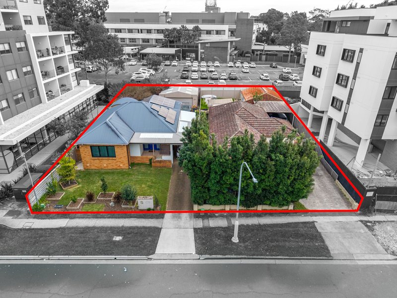 Photo - 3 - 5 Hinkler Avenue, Caringbah NSW 2229 - Image 1