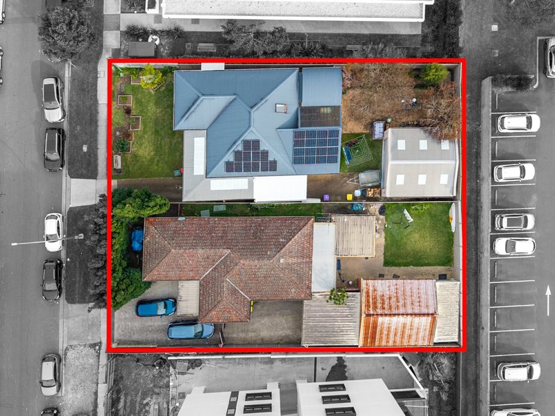 Photo - 3 - 5 Hinkler Avenue, Caringbah NSW 2229 - Image 3