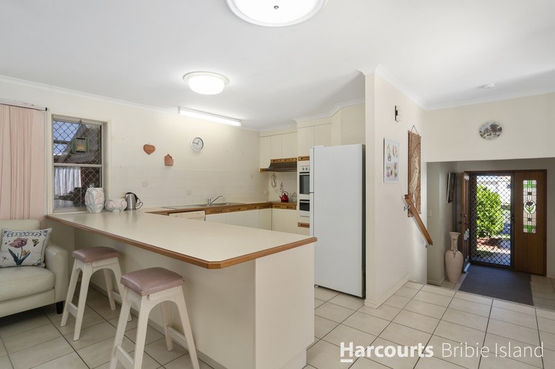 Photo - 3-5 Hoya Crescent, Bongaree QLD 4507 - Image 3