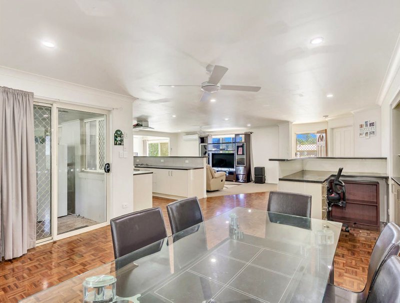 Photo - 3-5 Linda Gray Court, Burpengary East QLD 4505 - Image 5