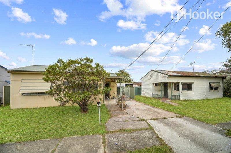 Photo - 3 + 5 Waratah Street, St Marys NSW 2760 - Image 2