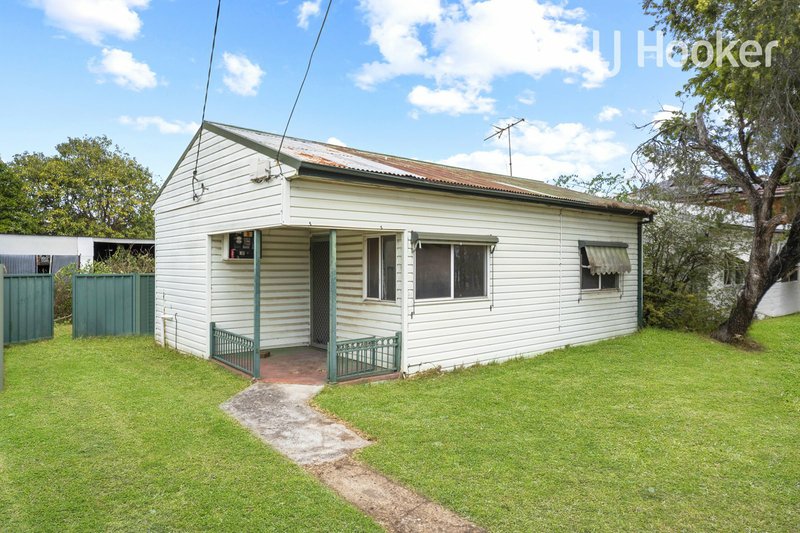 Photo - 3 + 5 Waratah Street, St Marys NSW 2760 - Image 4