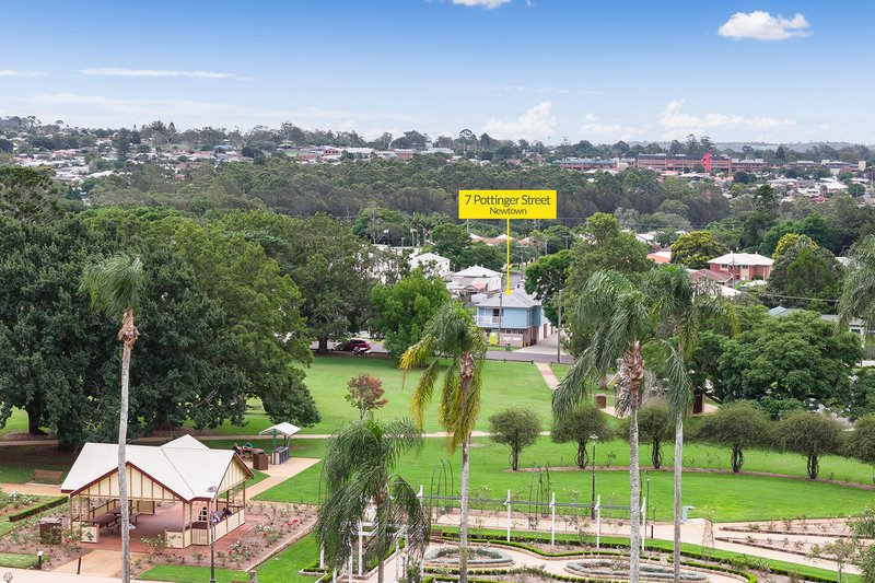 Photo - 3-6/7 Pottinger Street, Newtown QLD 4350 - Image 1