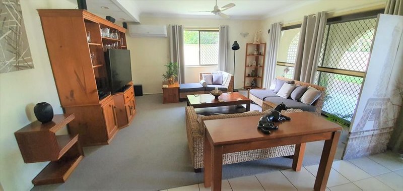 Photo - 3 71 Falconer Street, Southport QLD 4215 - Image 3