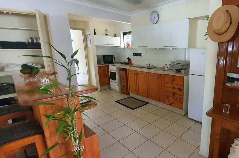 Photo - 3 71 Falconer Street, Southport QLD 4215 - Image 6