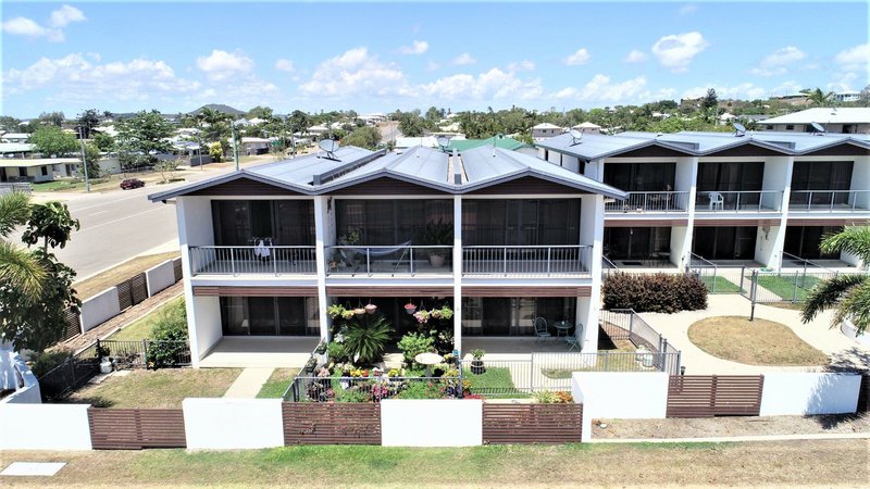 3 74A Powell Street, Bowen QLD 4805