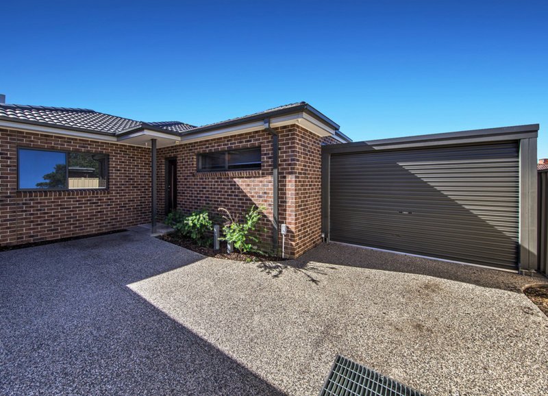 Photo - 3 /8 Ivanhoe Avenue, St Albans VIC 3021 - Image 7