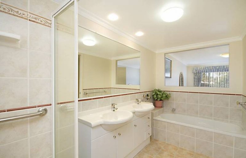 Photo - 3 / 8 Mariners Drive West , Tweed Heads NSW 2485 - Image 8