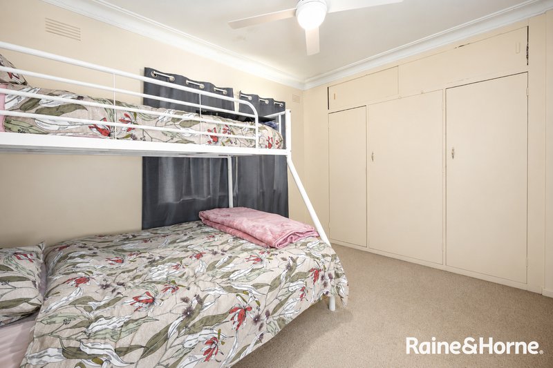Photo - 3 Acacia Street, Kooringal NSW 2650 - Image 7