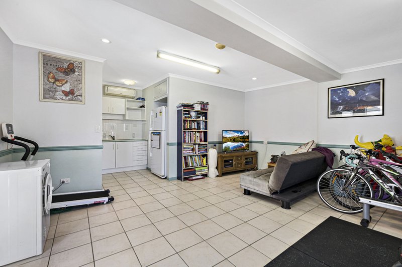 Photo - 3 Acland Drive, Strathpine QLD 4500 - Image 14