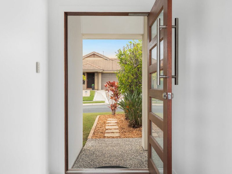 Photo - 3 Ada Street, Augustine Heights QLD 4300 - Image 2