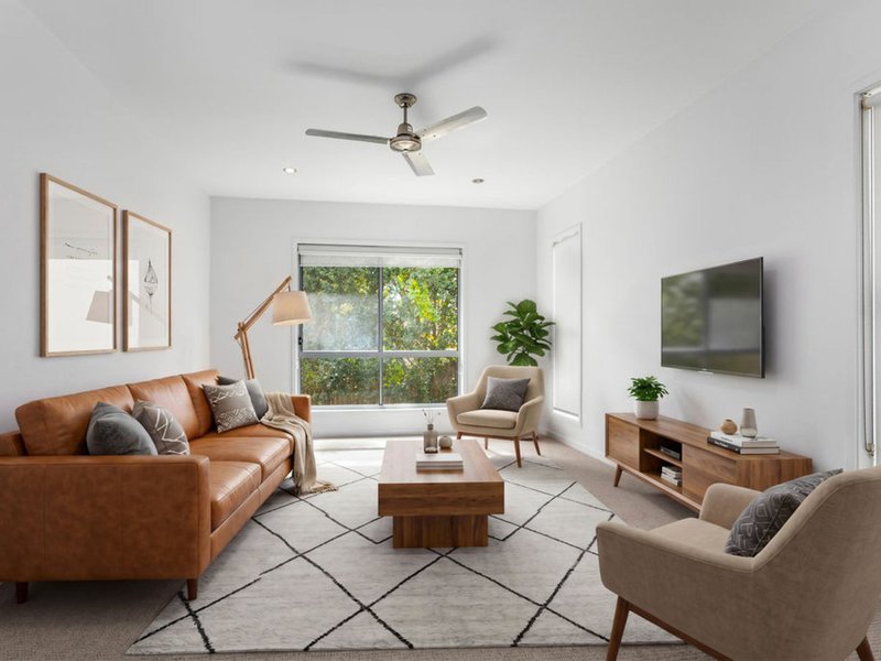 Photo - 3 Ada Street, Augustine Heights QLD 4300 - Image 6