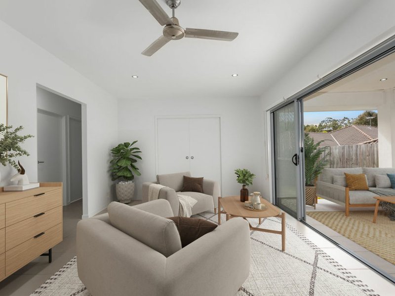 Photo - 3 Ada Street, Augustine Heights QLD 4300 - Image 7
