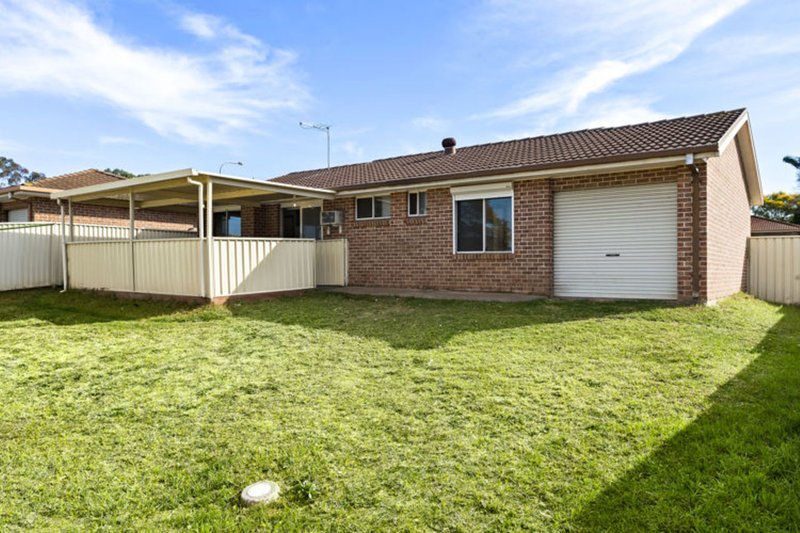 Photo - 3 Adrienne Street, Glendenning NSW 2761 - Image 5