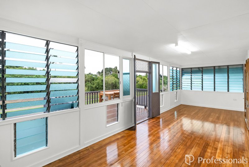Photo - 3 Aeroglen Drive, Aeroglen QLD 4870 - Image 4