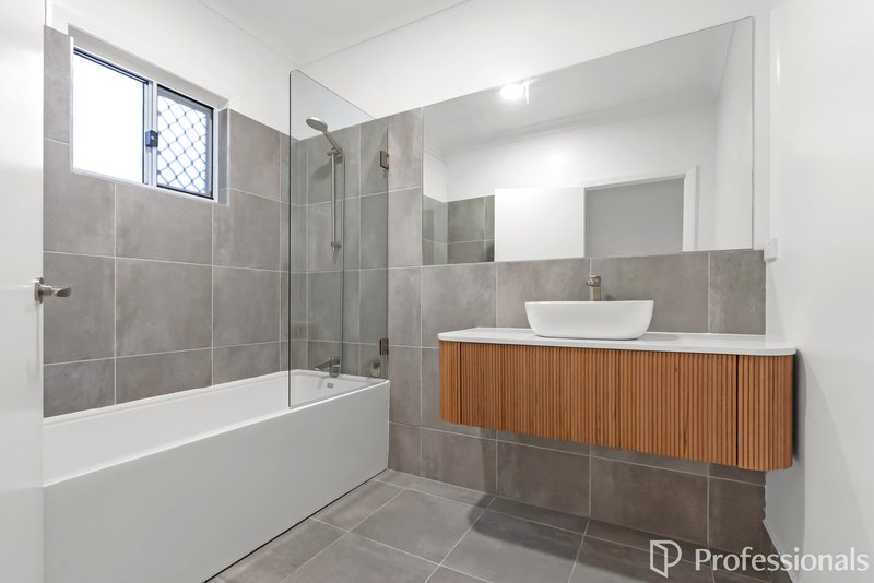 Photo - 3 Aeroglen Drive, Aeroglen QLD 4870 - Image 29