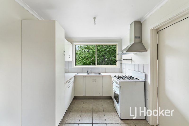 Photo - 3 Agathea Court, Frankston North VIC 3200 - Image 5