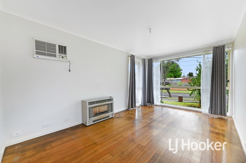 Photo - 3 Agathea Court, Frankston North VIC 3200 - Image 6