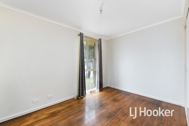 Photo - 3 Agathea Court, Frankston North VIC 3200 - Image 9