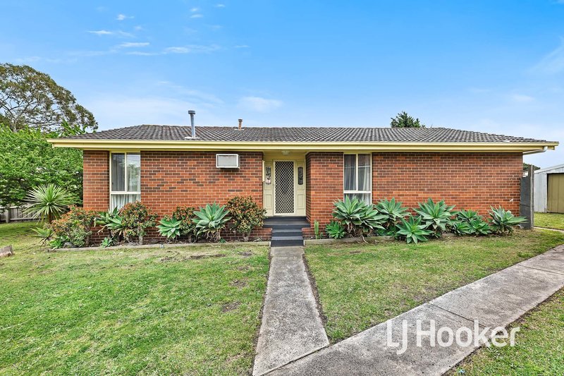 Photo - 3 Agathea Court, Frankston North VIC 3200 - Image 11