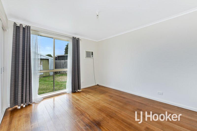 Photo - 3 Agathea Court, Frankston North VIC 3200 - Image 12