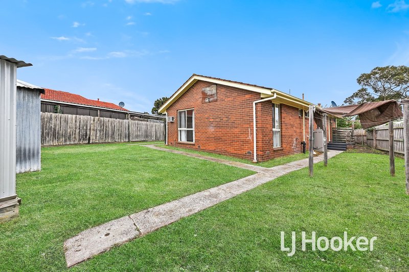 Photo - 3 Agathea Court, Frankston North VIC 3200 - Image 14