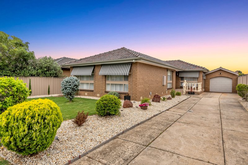 Photo - 3 Agnes Street, St Albans VIC 3021 - Image 2