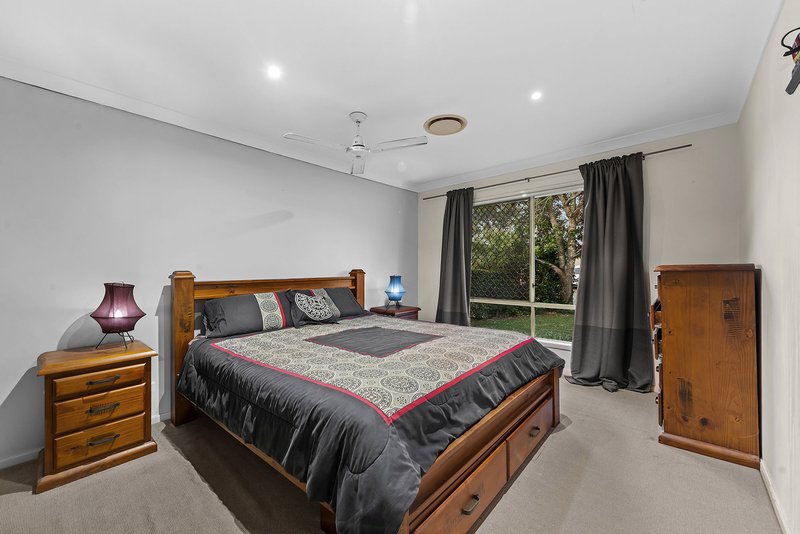 Photo - 3 Ainslie Street, North Lakes QLD 4509 - Image 10