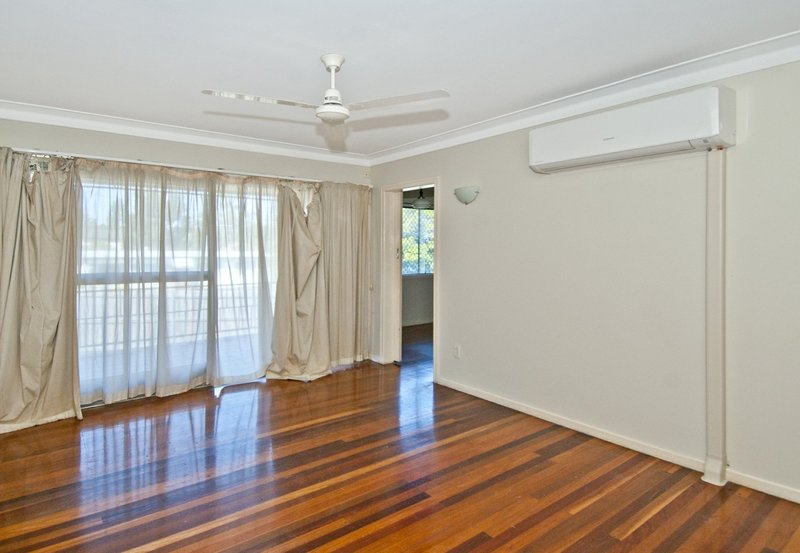 Photo - 3 Alamein Street, Beenleigh QLD 4207 - Image 7