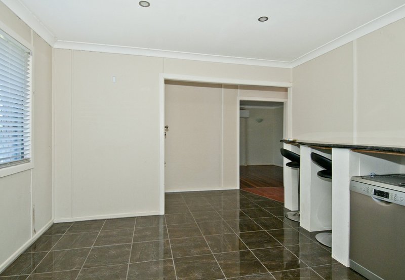 Photo - 3 Alamein Street, Beenleigh QLD 4207 - Image 10