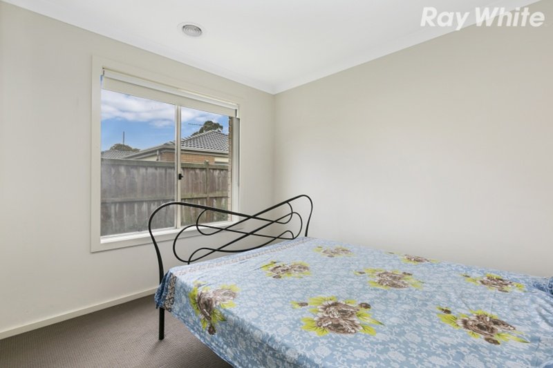 Photo - 3 Albany Crescent, Pakenham VIC 3810 - Image 7