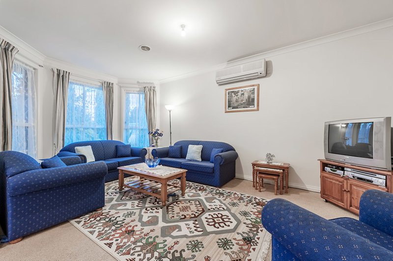 Photo - 3 Alberton Avenue, Roxburgh Park VIC 3064 - Image 6