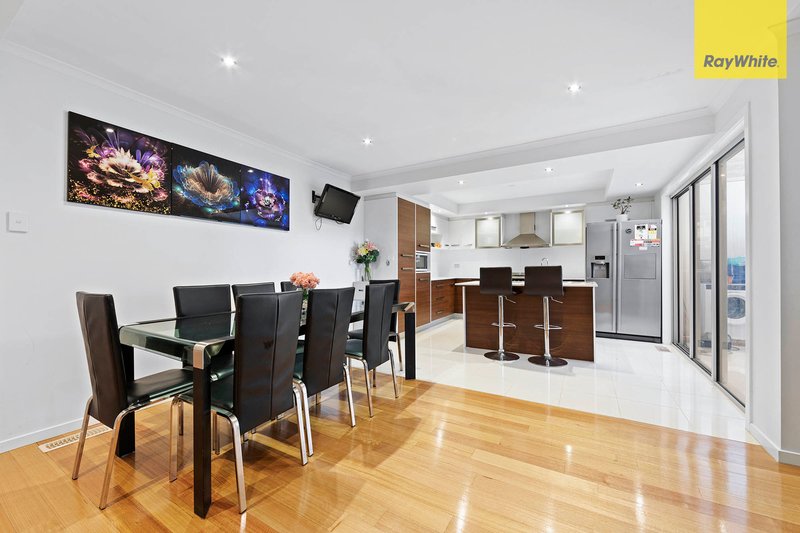 Photo - 3 Allandale Road, Kings Park VIC 3021 - Image 2