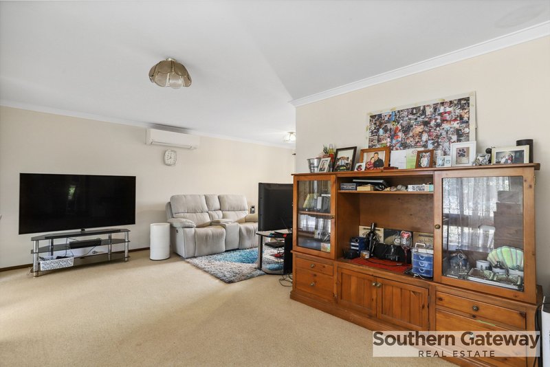 Photo - 3 Allin Place, Parmelia WA 6167 - Image 3