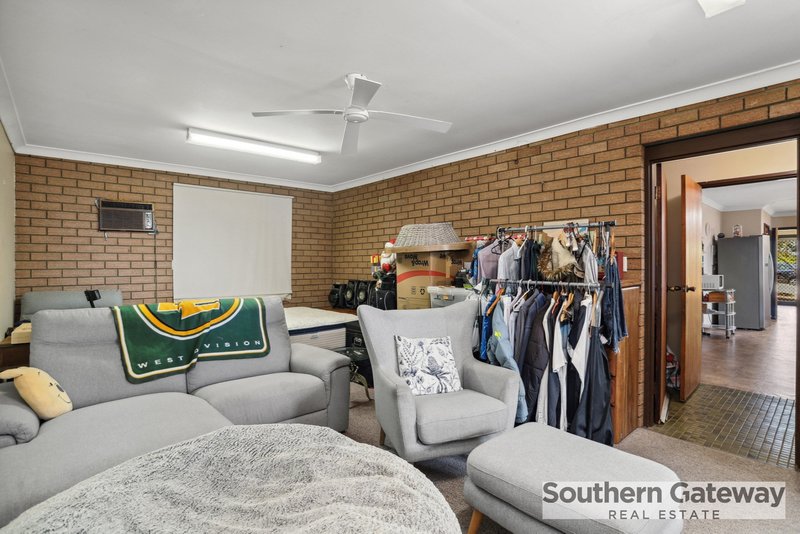 Photo - 3 Allin Place, Parmelia WA 6167 - Image 13