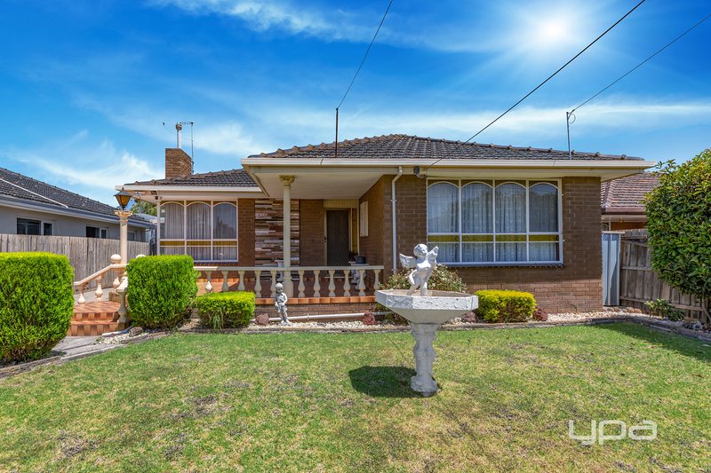 Photo - 3 Alvina Street, Sunshine North VIC 3020 - Image 2