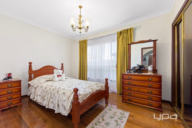 Photo - 3 Alvina Street, Sunshine North VIC 3020 - Image 14