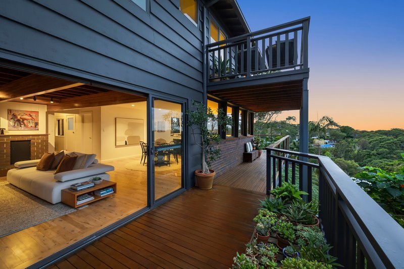 Photo - 3 Amaroo Avenue, Elanora Heights NSW 2101 - Image 3