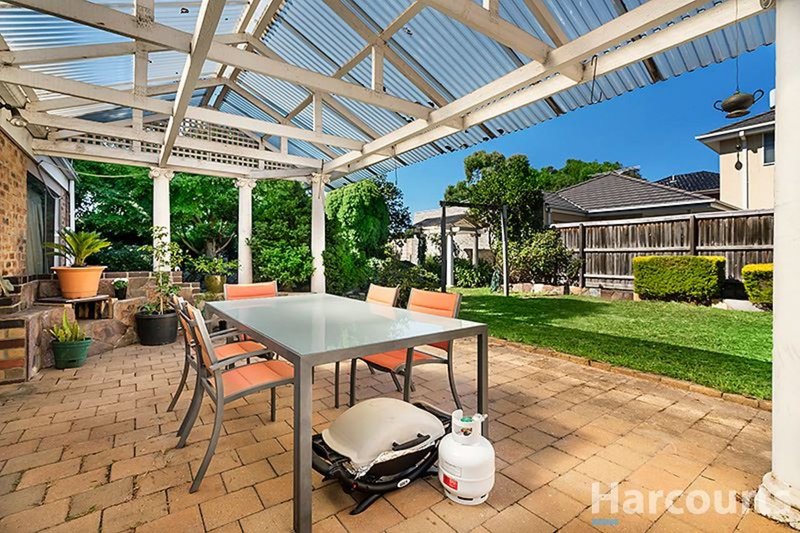 Photo - 3 Amber Grove, Mount Waverley VIC 3149 - Image 10