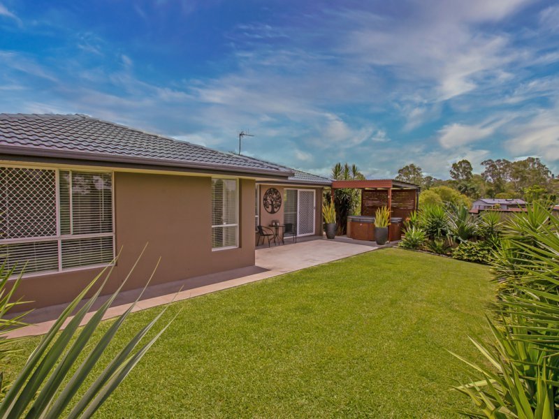 Photo - 3 Amethyst Court, Carrara QLD 4211 - Image 3