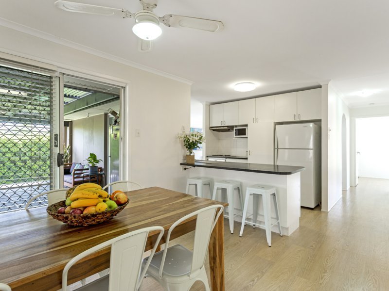 Photo - 3 Amethyst Court, Carrara QLD 4211 - Image 10