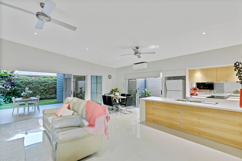 Photo - 3 Amity Avenue, Maroochydore QLD 4558 - Image 7