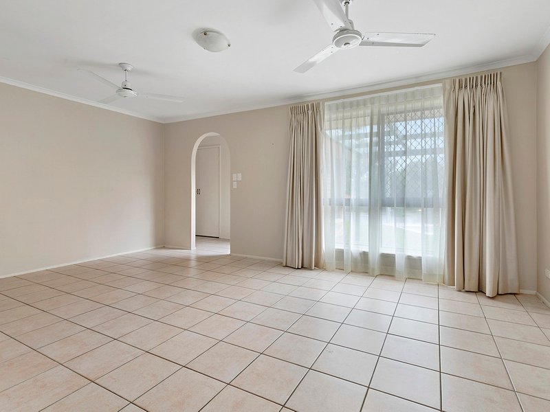 Photo - 3 Amridge Court, Alexandra Hills QLD 4161 - Image 5