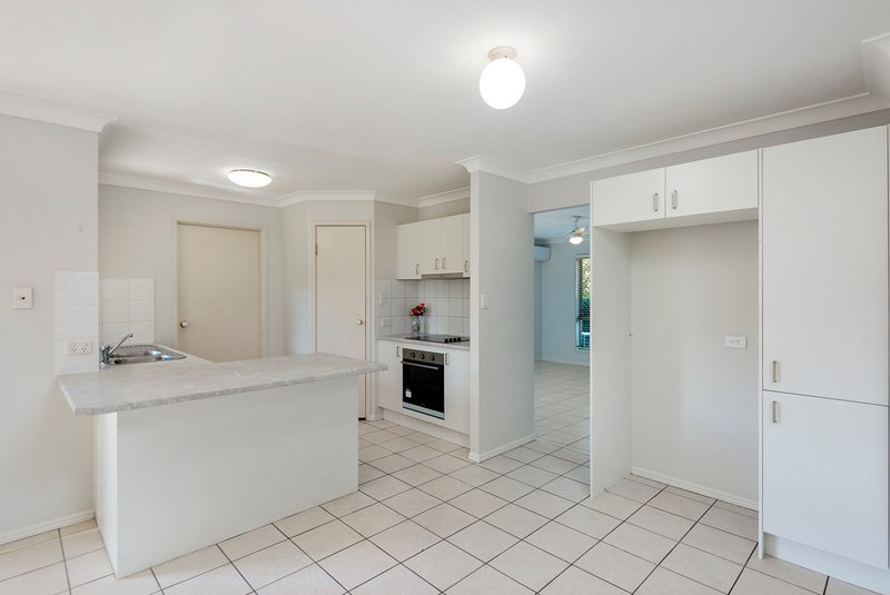 Photo - 3 Anatini Place, Forest Lake QLD 4078 - Image 2