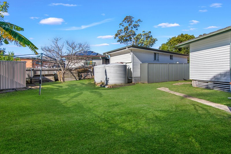 Photo - 3 and 3a Gossamer Place, Macquarie Fields NSW 2564 - Image 11