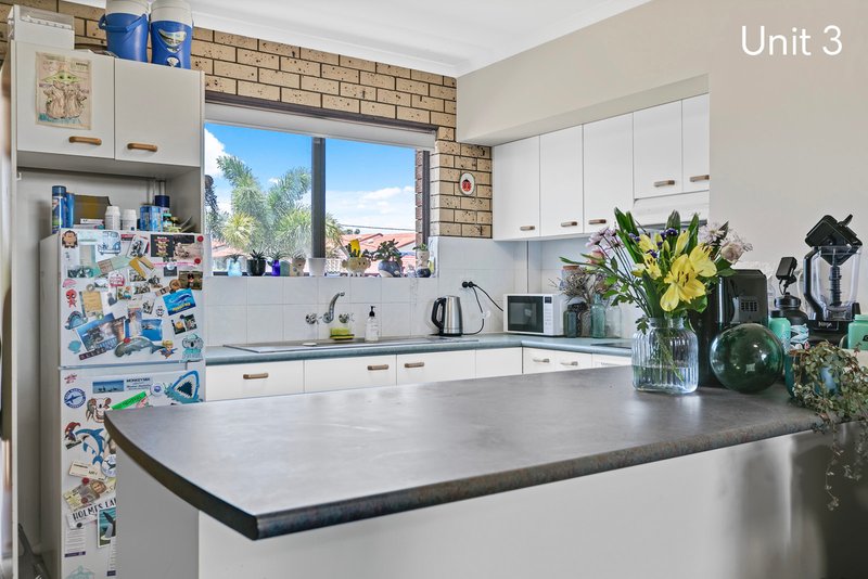 Photo - 3 and 4/24 Woomba Place, Mooloolaba QLD 4557 - Image 17