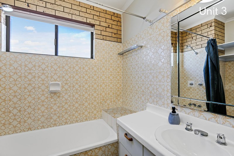 Photo - 3 and 4/24 Woomba Place, Mooloolaba QLD 4557 - Image 21