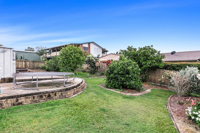 Photo - 3 Andersen Avenue, Urraween QLD 4655 - Image 13